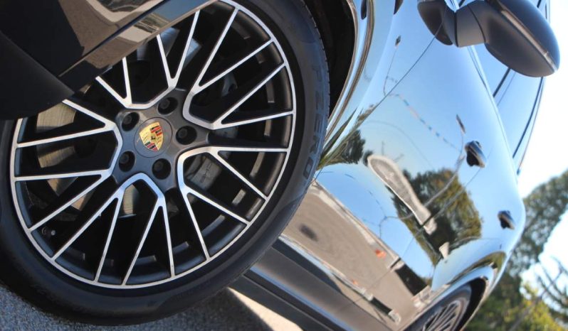 
								Porsche Cayenne full									