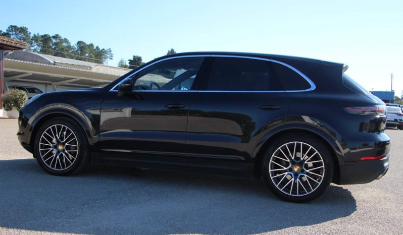 
								Porsche Cayenne full									