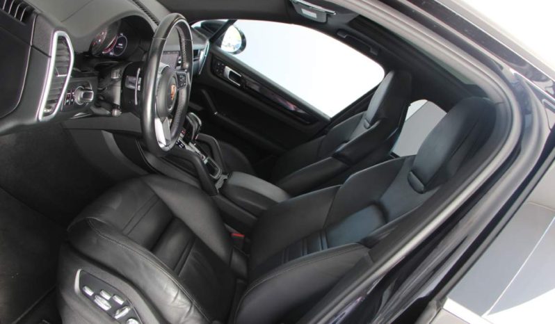 
								Porsche Cayenne full									