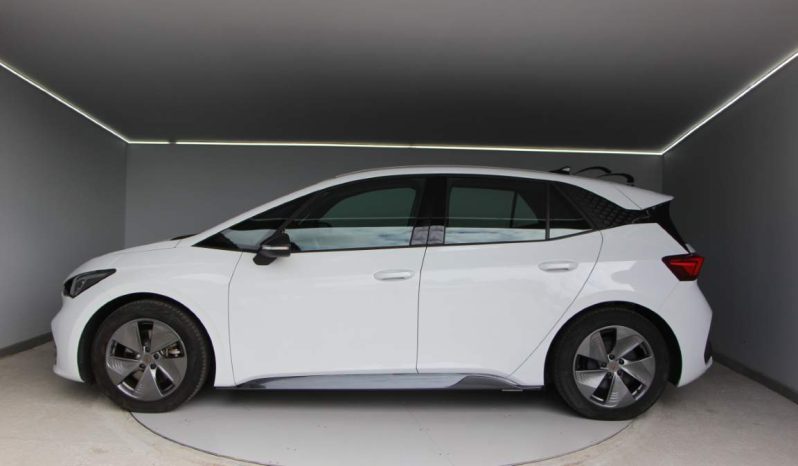 
								Cupra Born full									