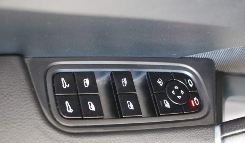 
								Porsche Cayenne full									