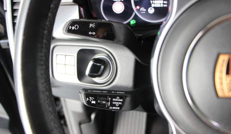
								Porsche Cayenne full									