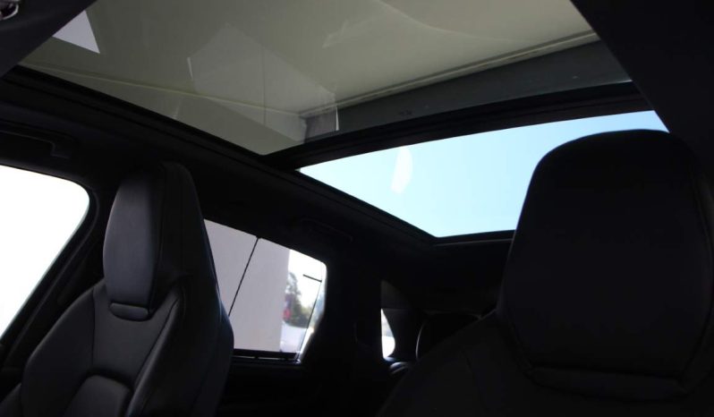
								Porsche Cayenne full									