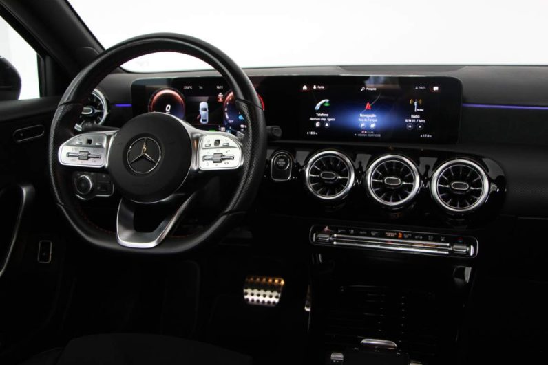 Mercedes-Benz A 250e Limousine