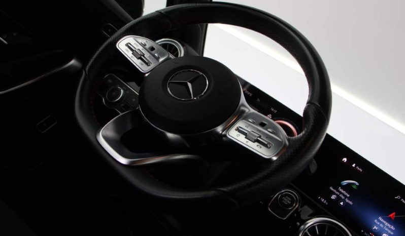 
								Mercedes-Benz A 250e Limousine full									