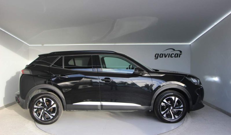 
								Peugeot 2008 full									