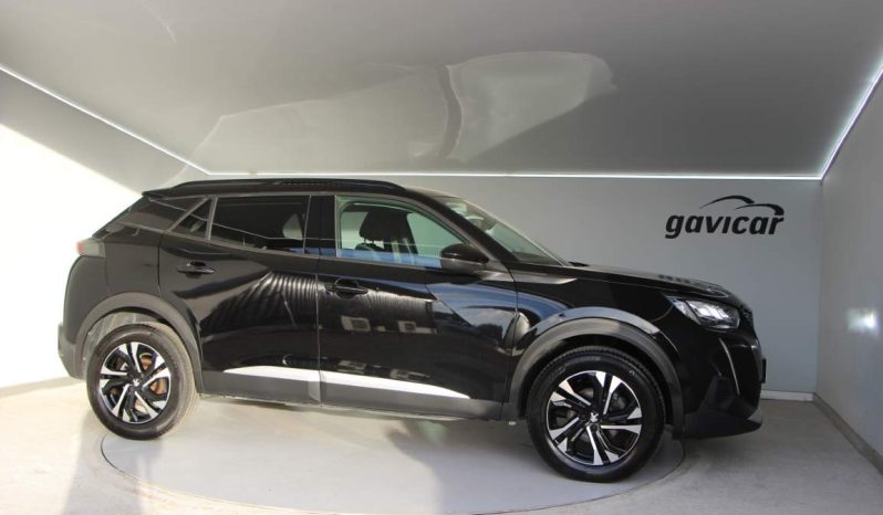 
								Peugeot 2008 full									