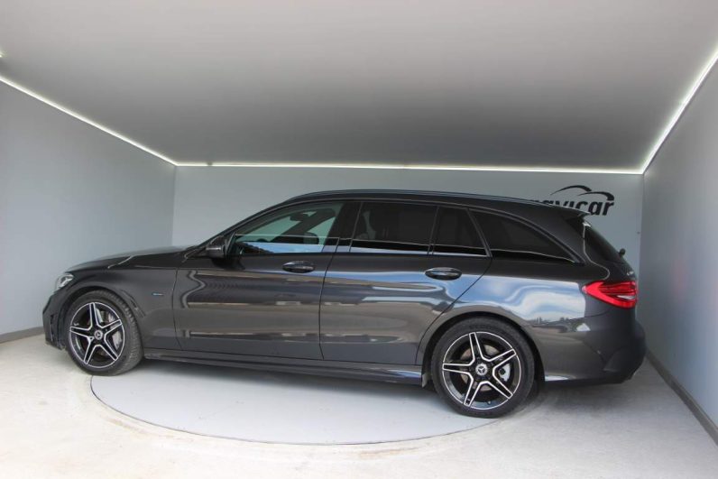 Mercedes-Benz C300 de Station