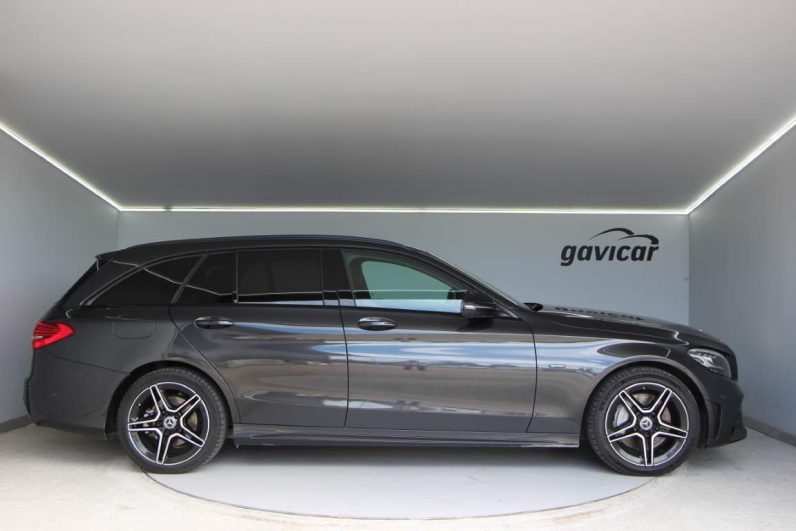 Mercedes-Benz C300 de Station
