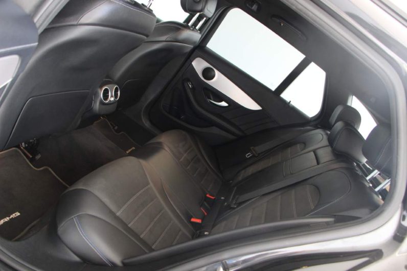 Mercedes-Benz C300 de Station