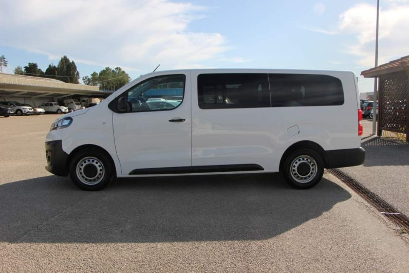 Opel Vivaro Tourer