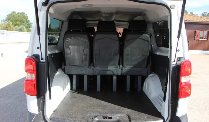 
								Opel Vivaro Tourer full									