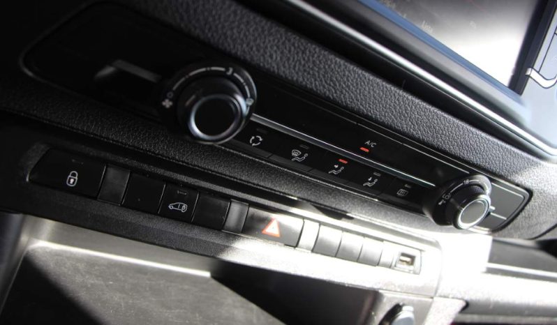 
								Opel Vivaro Tourer full									