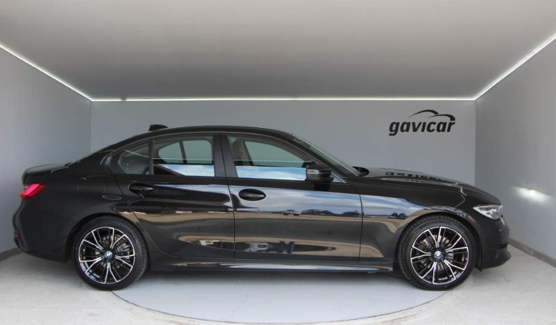 
								BMW 320 D full									
