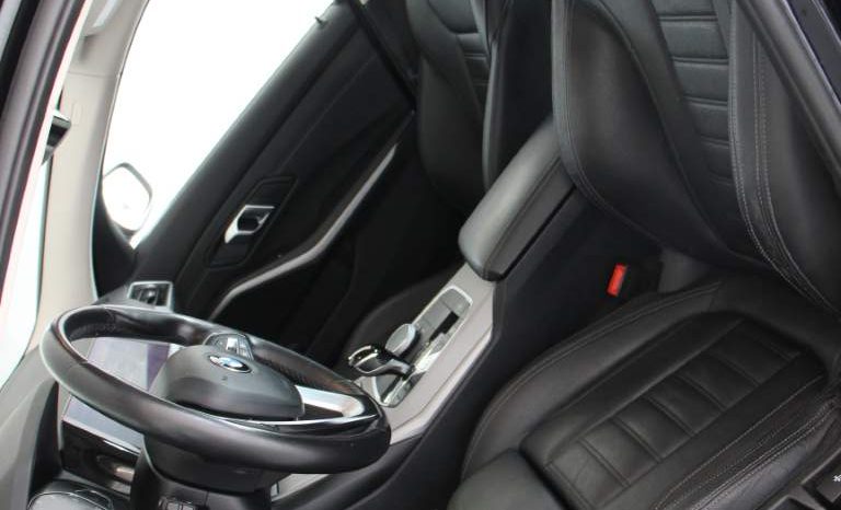 
								BMW 320 D full									