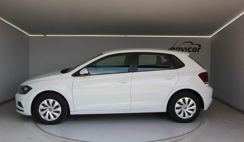 
								Volkswagen Polo full									