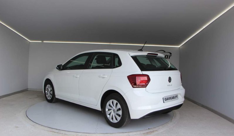 
								Volkswagen Polo full									