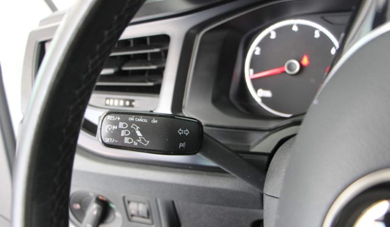 
								Volkswagen Polo full									