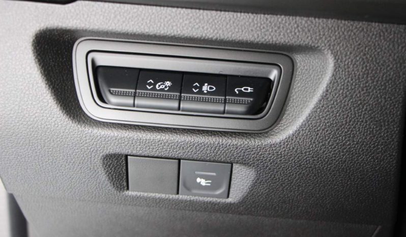
								Renault Zoe full									